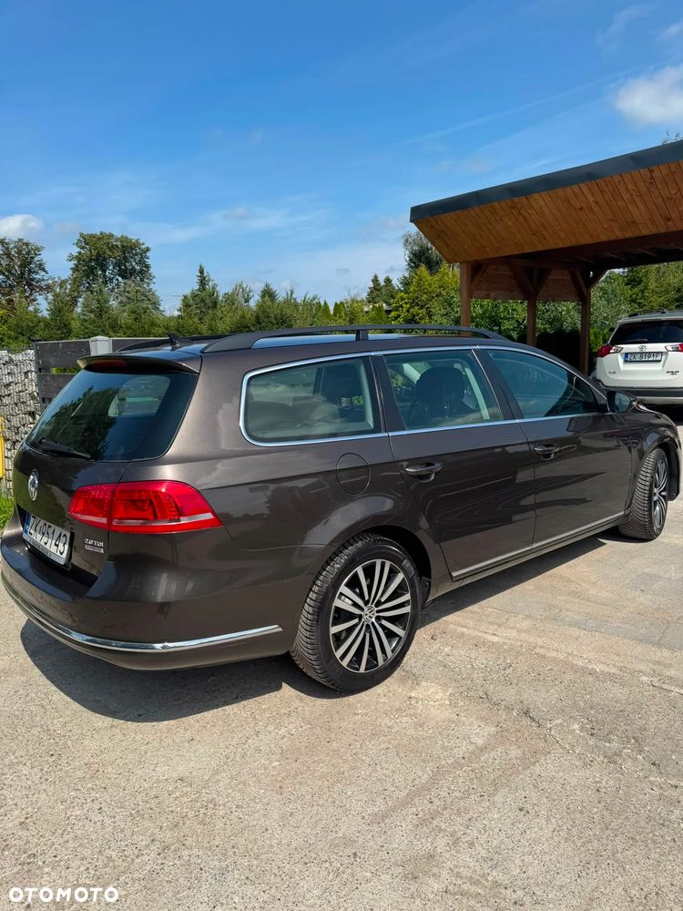 Volkswagen Passat 2.0 TDI Comfortline DSG - 6