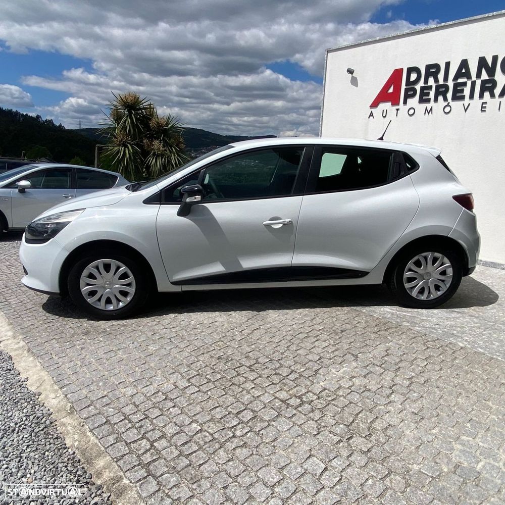 Renault Clio - 12