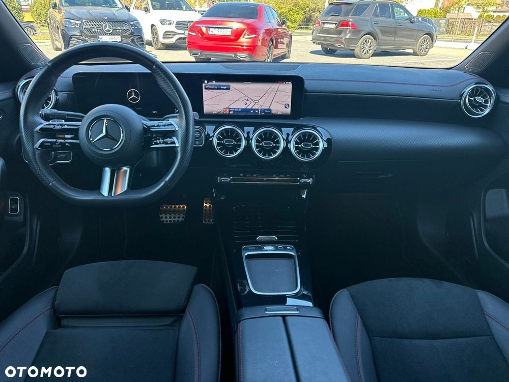 Mercedes-Benz CLA - 8