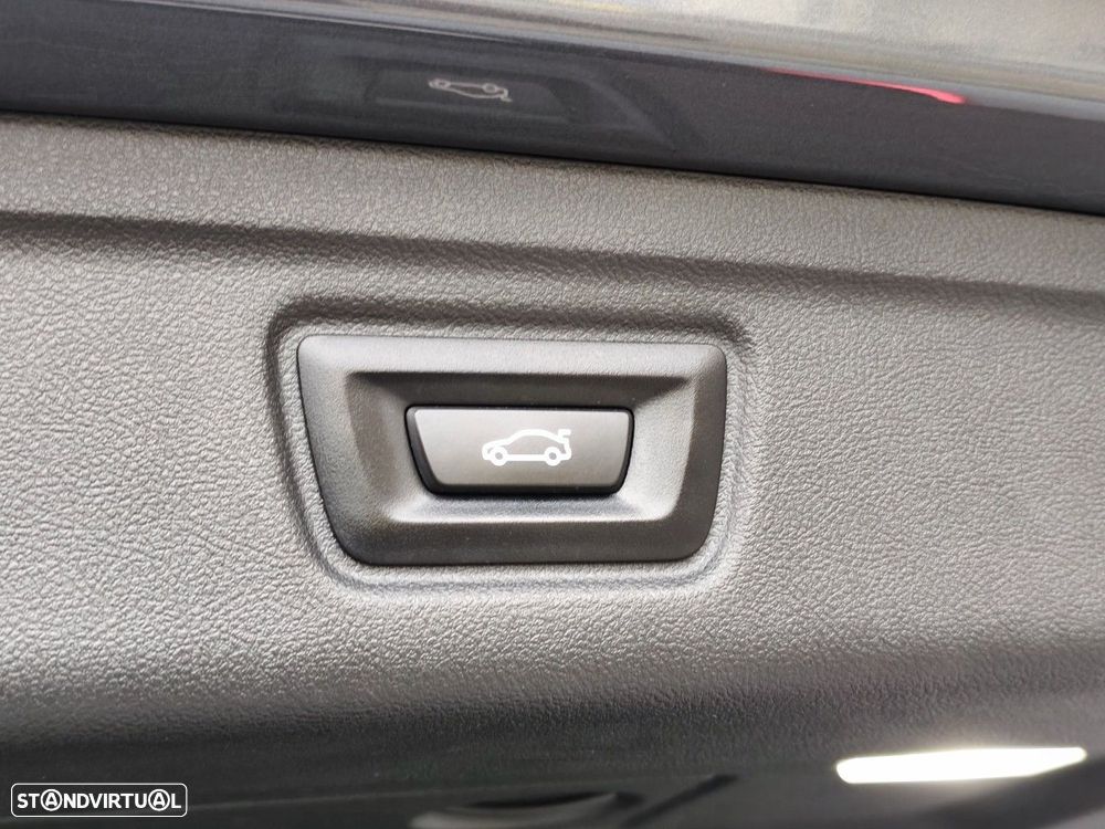 BMW 330 e Corporate Edition Auto - 18