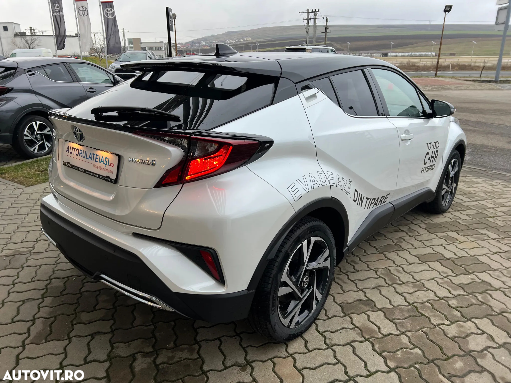 Toyota C-HR 2.0 HSD 184 CP 4x2 CVT Style - 4