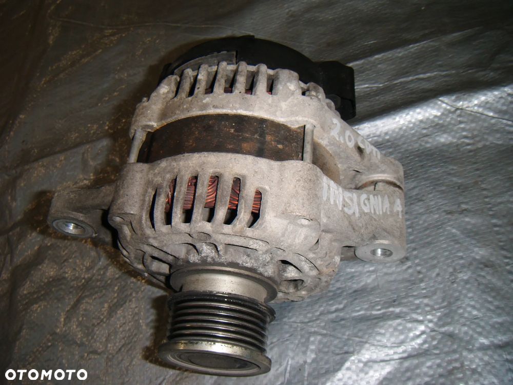 opel insignia a 2.0 cdti 10r alternator  13502583 - 1