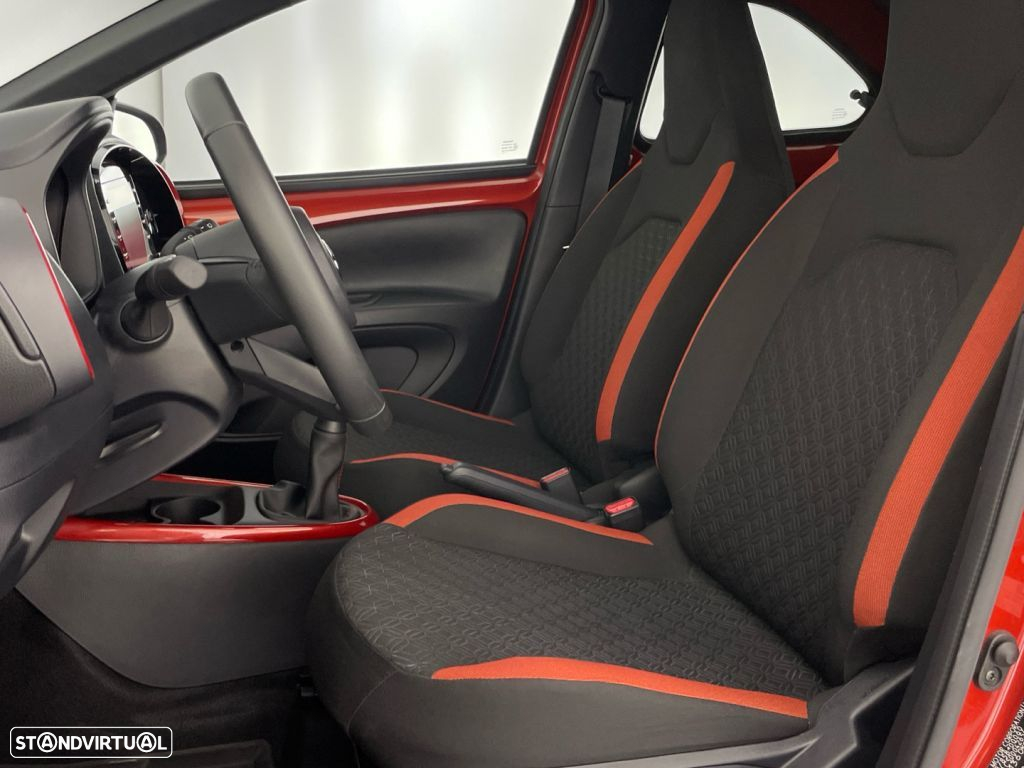 Toyota Aygo X 1.0 Envy - 21