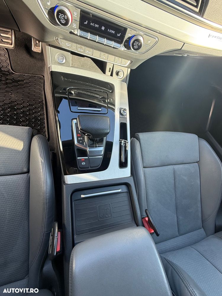 Audi Q5 40 TDI quattro S tronic MHEV S Line - 12