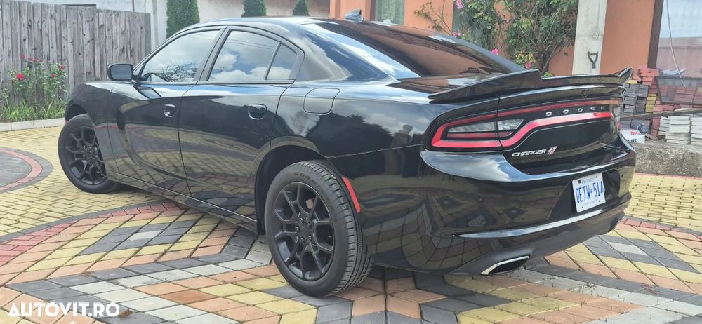 Dodge Charger - 4