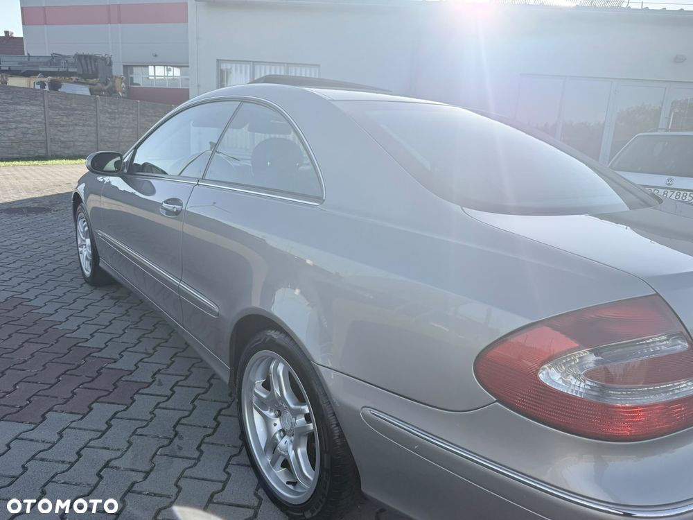 Mercedes-Benz Clk 320 2005 photo 3