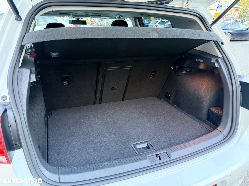 Volkswagen Golf - 40