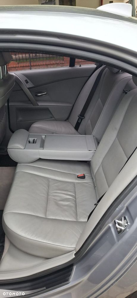 BMW Seria 5 - 16
