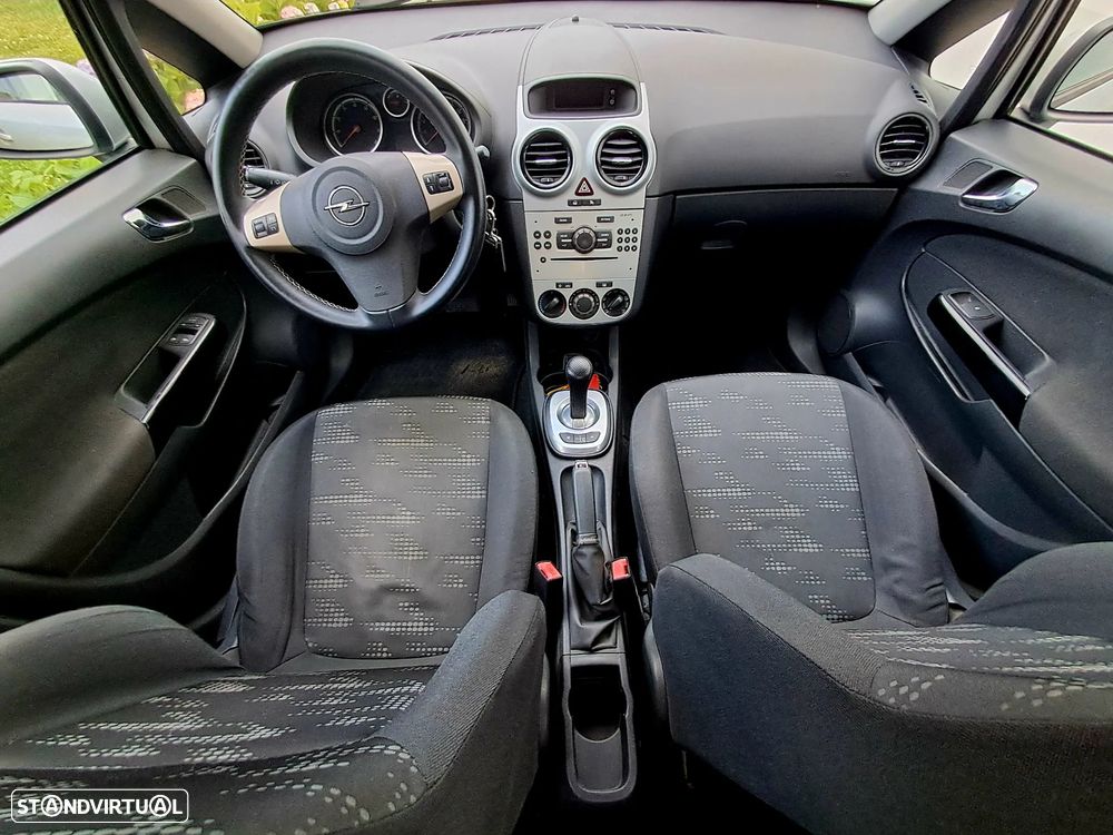 Opel Corsa 1.2 Enjoy Easytronic - 9