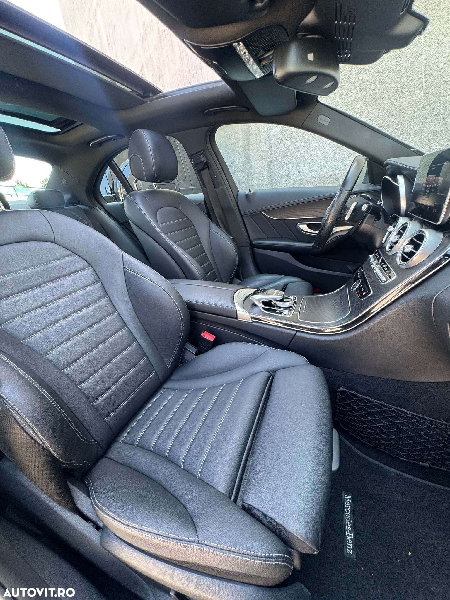 Mercedes-Benz C - 9