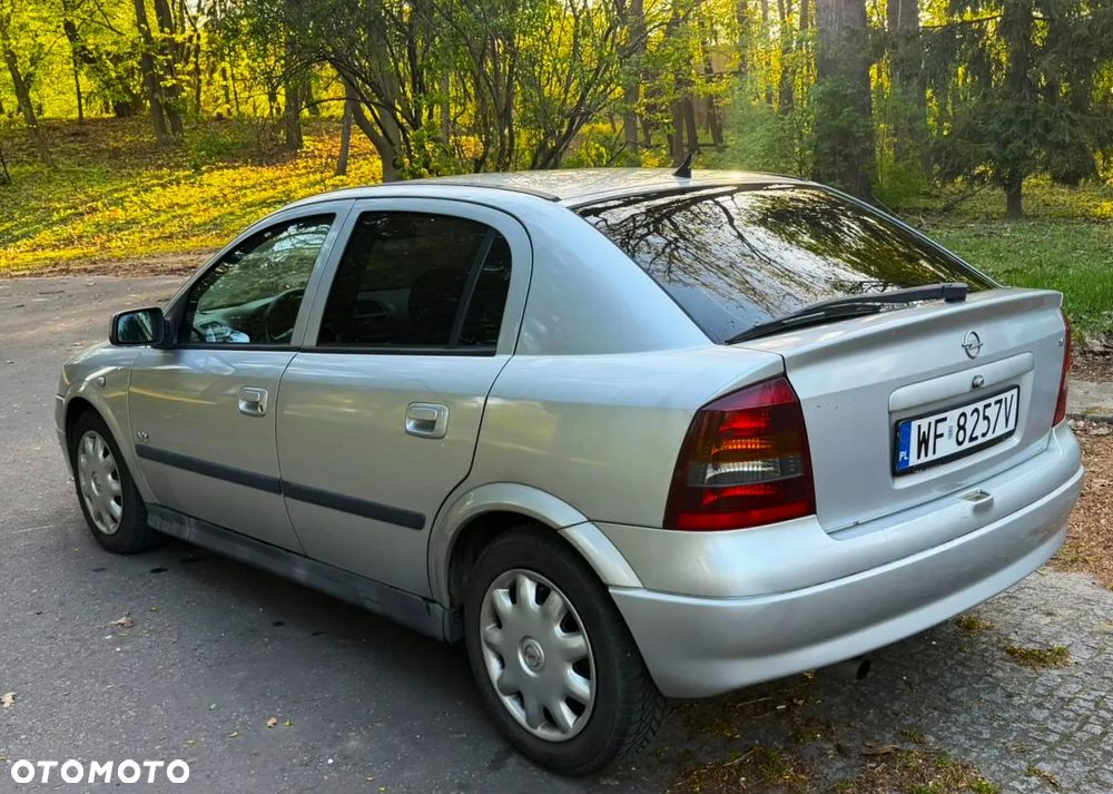 Opel Astra - 17