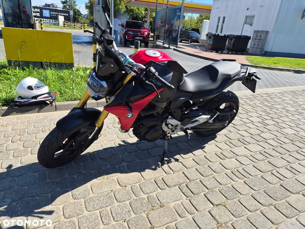 BMW F - 2