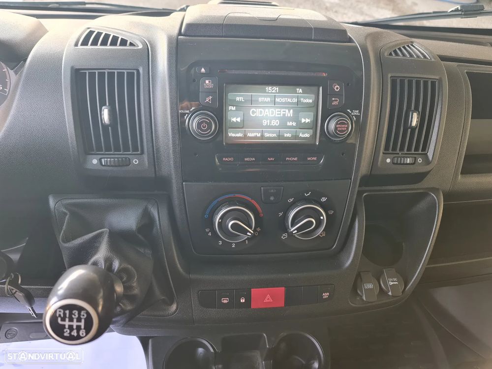 Peugeot BOXER 2.0 Blue-Hdi L1H1 *GPS/Ac/ IVA DEDUTÍVEL - 25