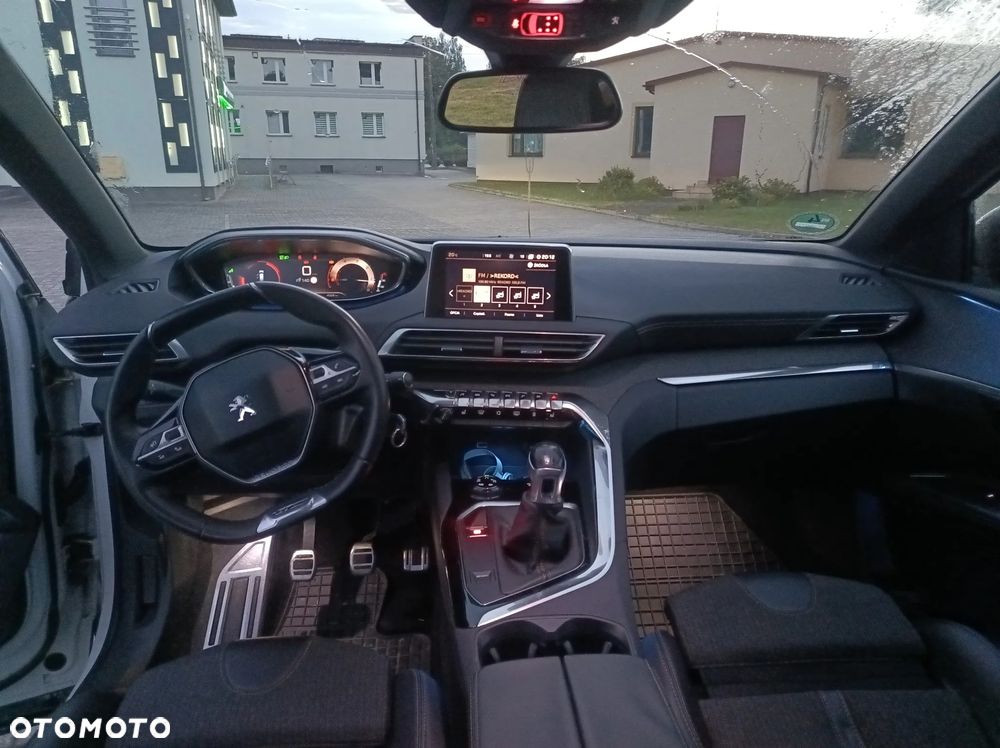 Peugeot 5008 2.0 BlueHDI Active S&S - 17