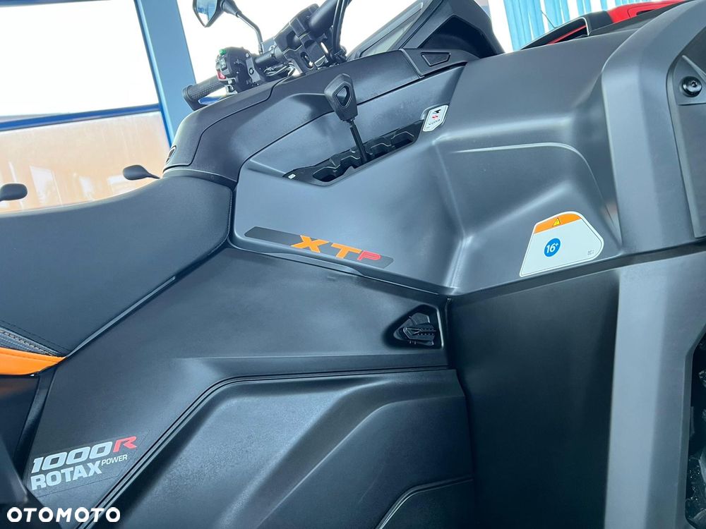 Can-Am Outlander - 25