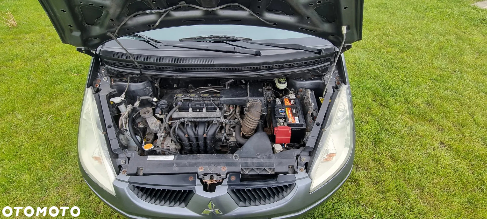 Mitsubishi Colt - 10