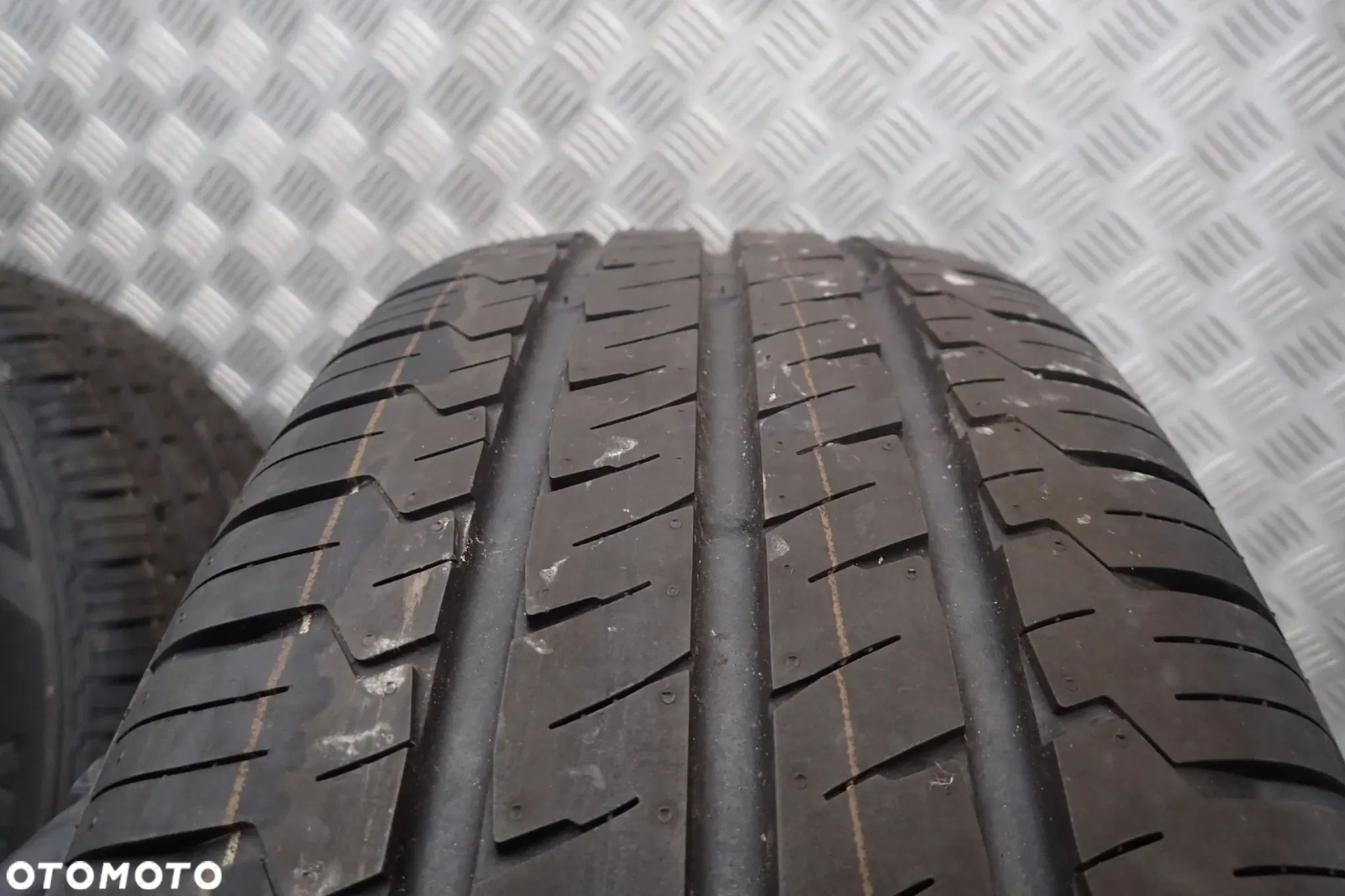 KOŁA FELGI STALOWE VW T5 T6 6,5JX16 ET 51 5X120 7LA601027 Z OPONAMI HANKOOK LATO 205/65/16C 4X8MM 2024ROK KOMPLET - 7