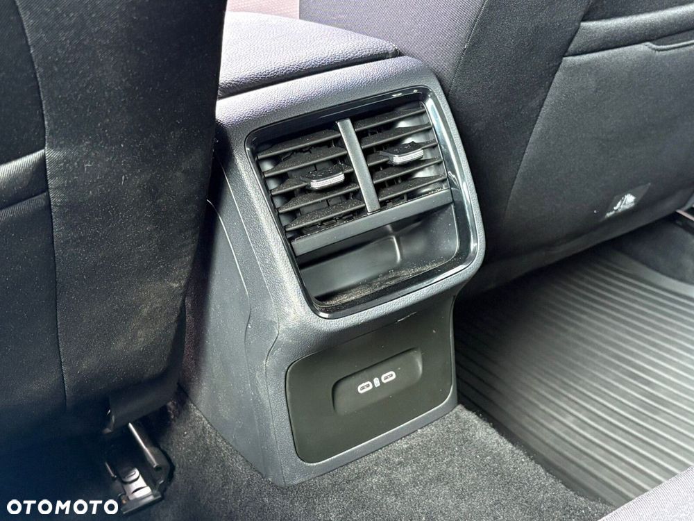 Skoda Octavia 1.5 TSI mHEV Selection DSG - 17