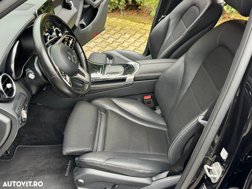 Mercedes-Benz GLC 220 d 4Matic 9G-TRONIC Exclusive - 26