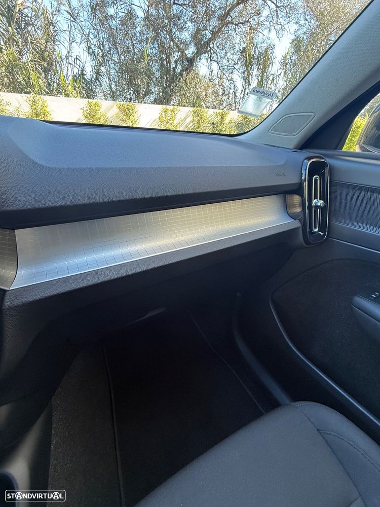 Volvo XC 40 1.5 T5 PHEV Momentum Plus - 9