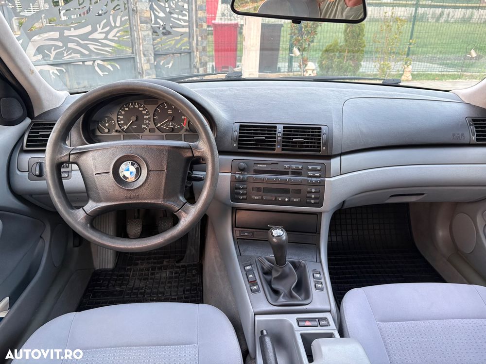 BMW Seria 3 318i - 14