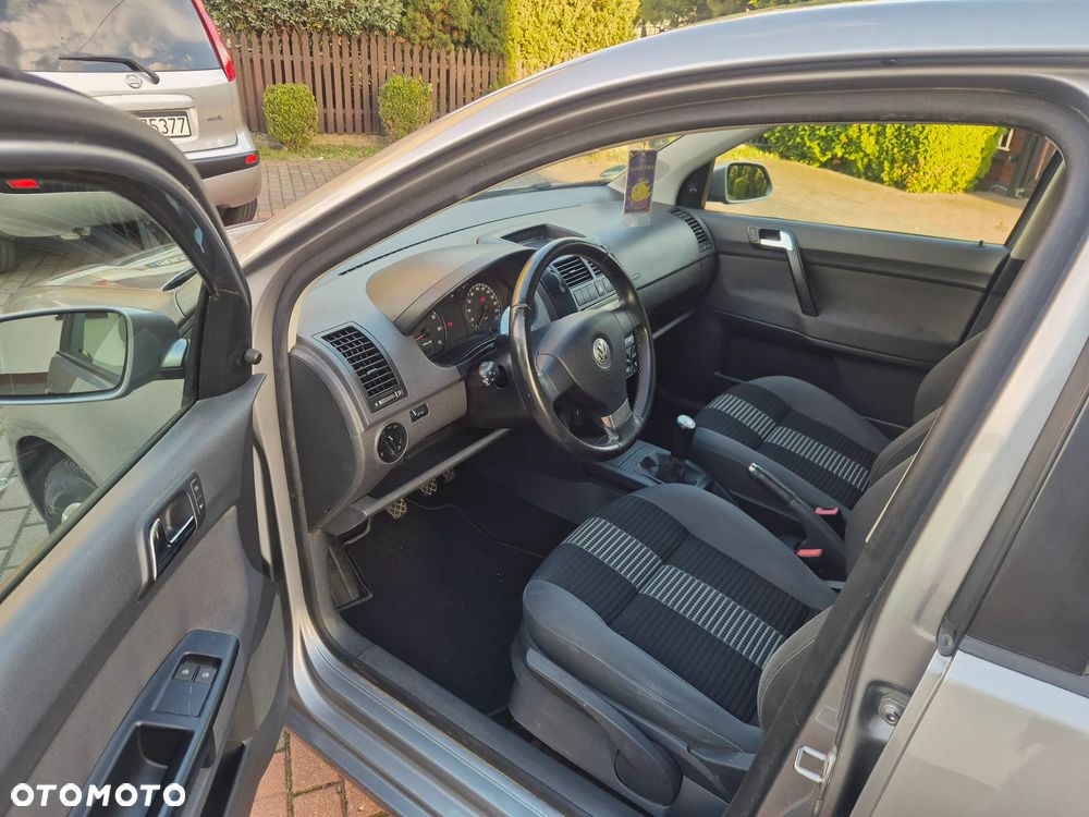 Volkswagen Polo - 9