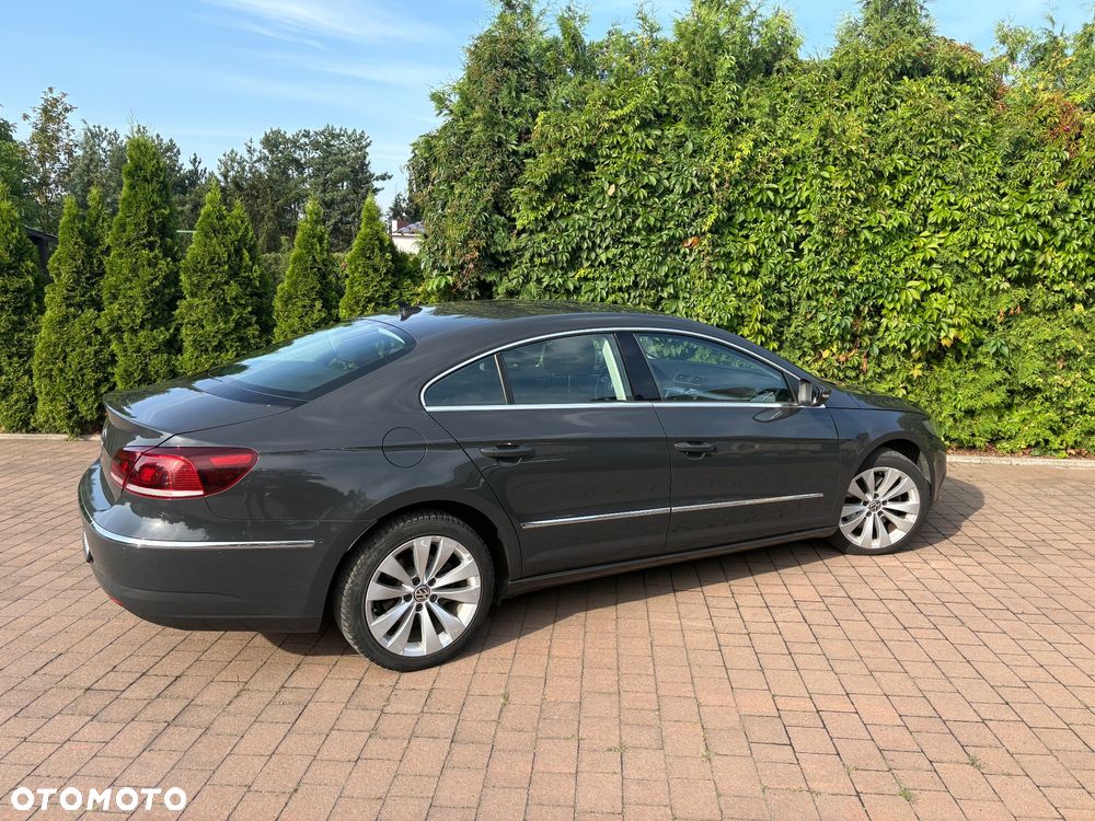 Volkswagen Passat CC - 19