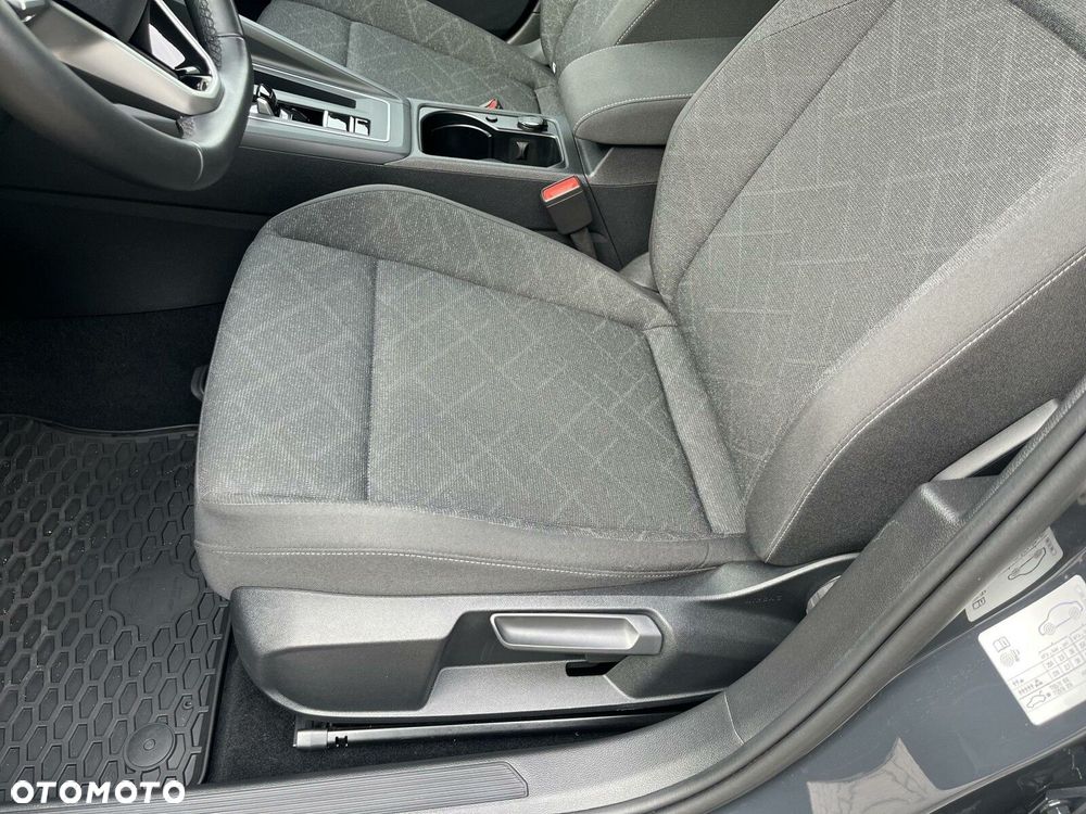 Volkswagen Golf - 12