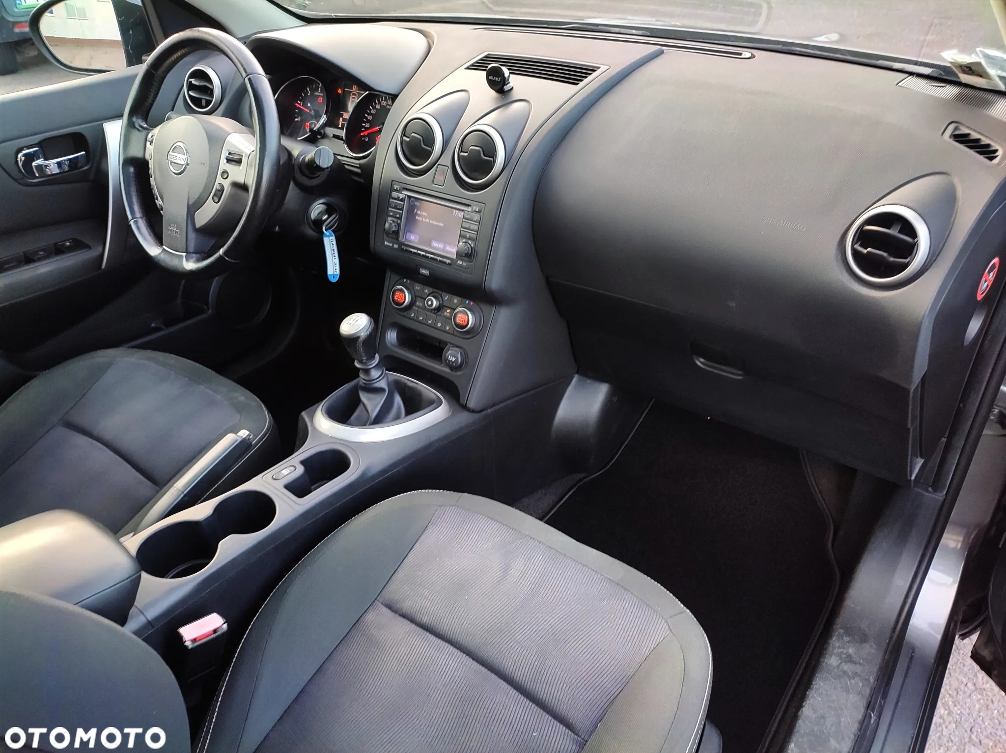 Nissan Qashqai 1.6 dCi TEKNA+ - 8