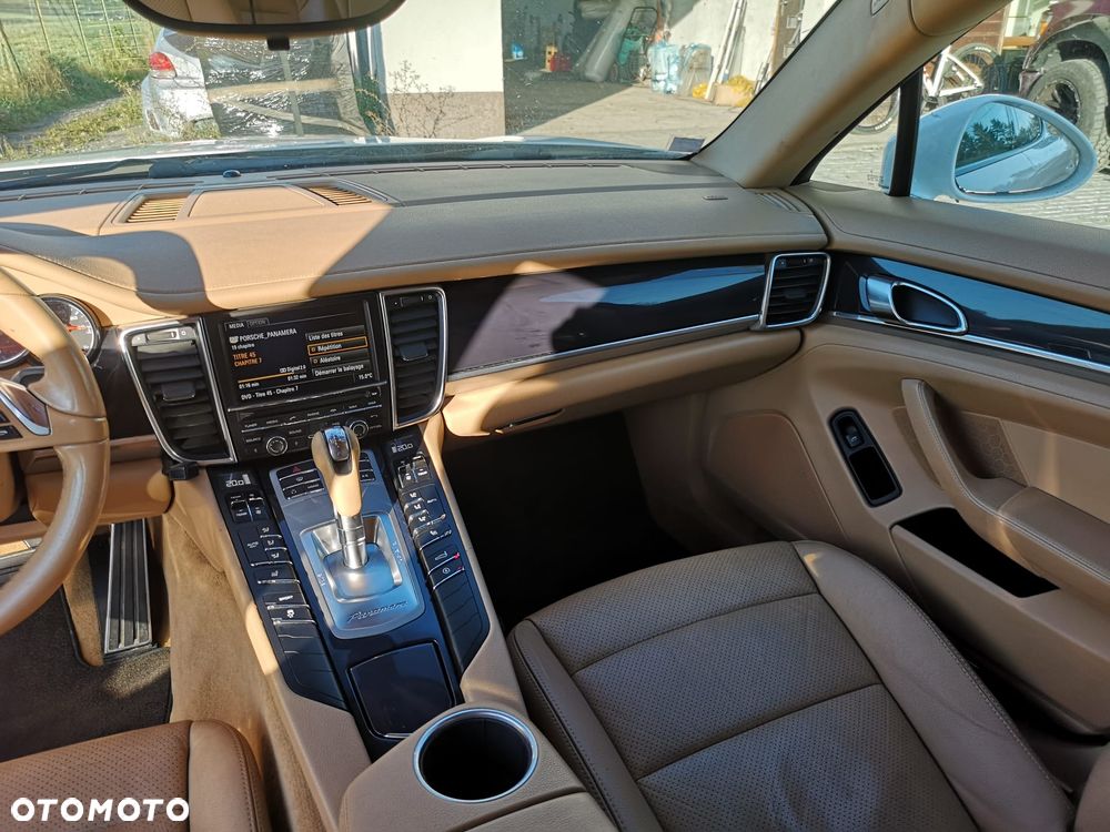 Porsche Panamera Diesel Platinum Edition - 26
