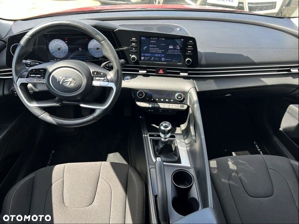 Hyundai Elantra 1.6 Smart - 19