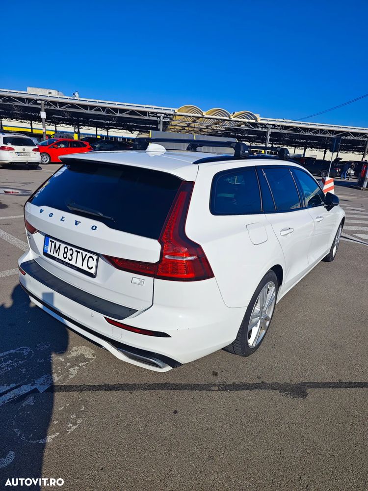 Volvo V60 Recharge T6 AWD AT Core - 19
