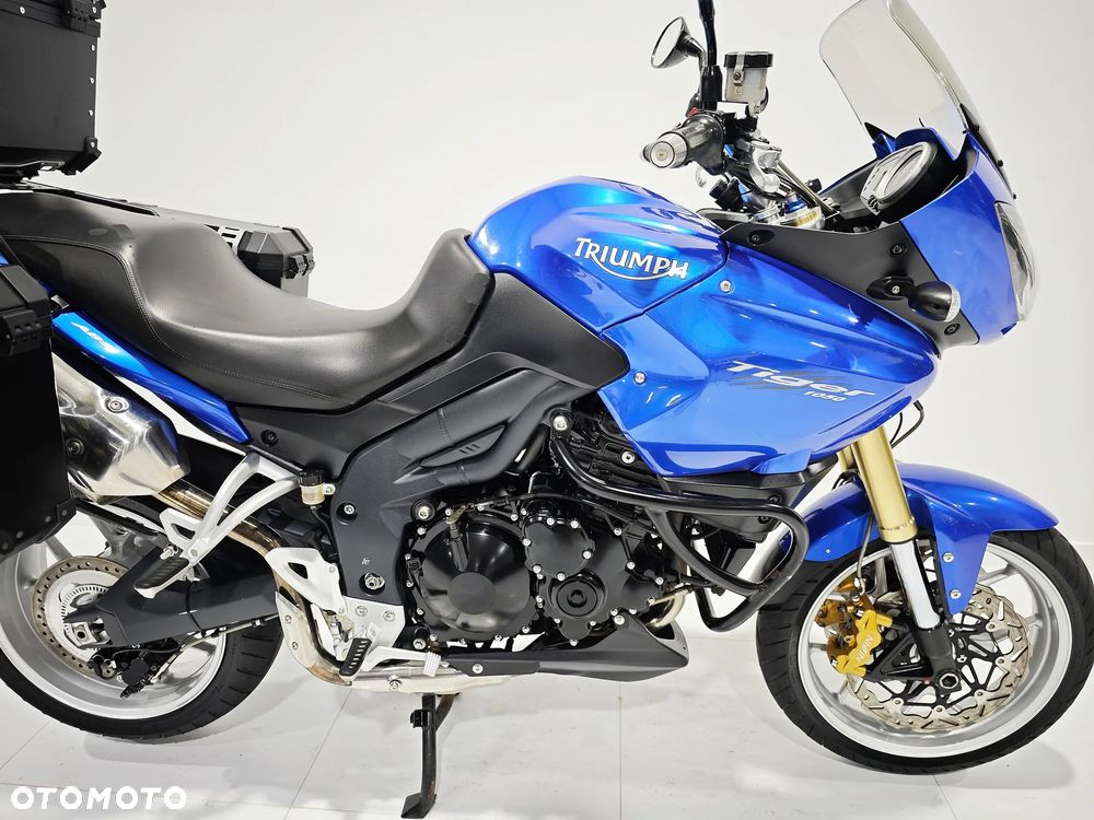Triumph Tiger - 9