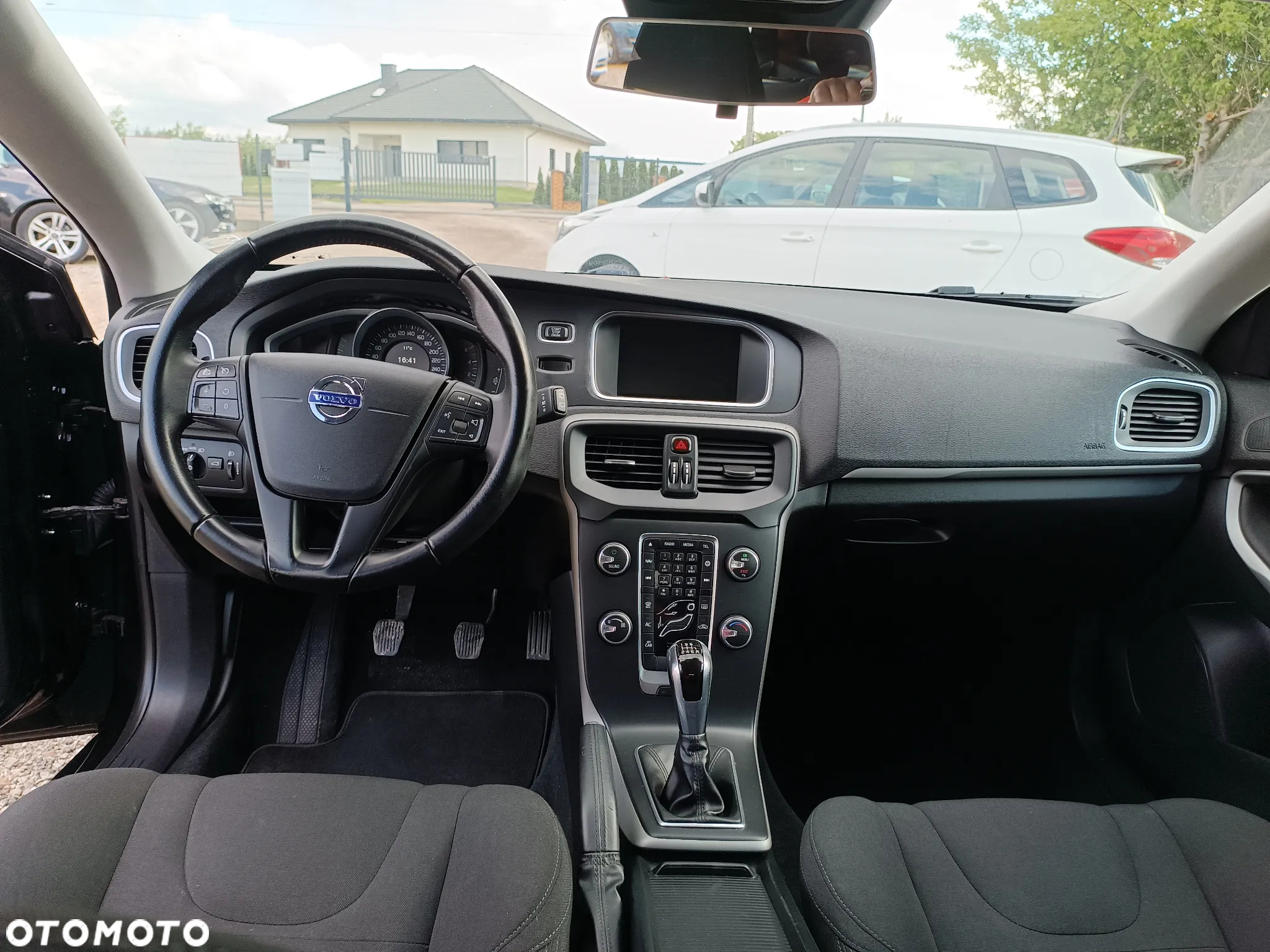 Volvo V40 D2 Drive-E Dynamic Edition - 28