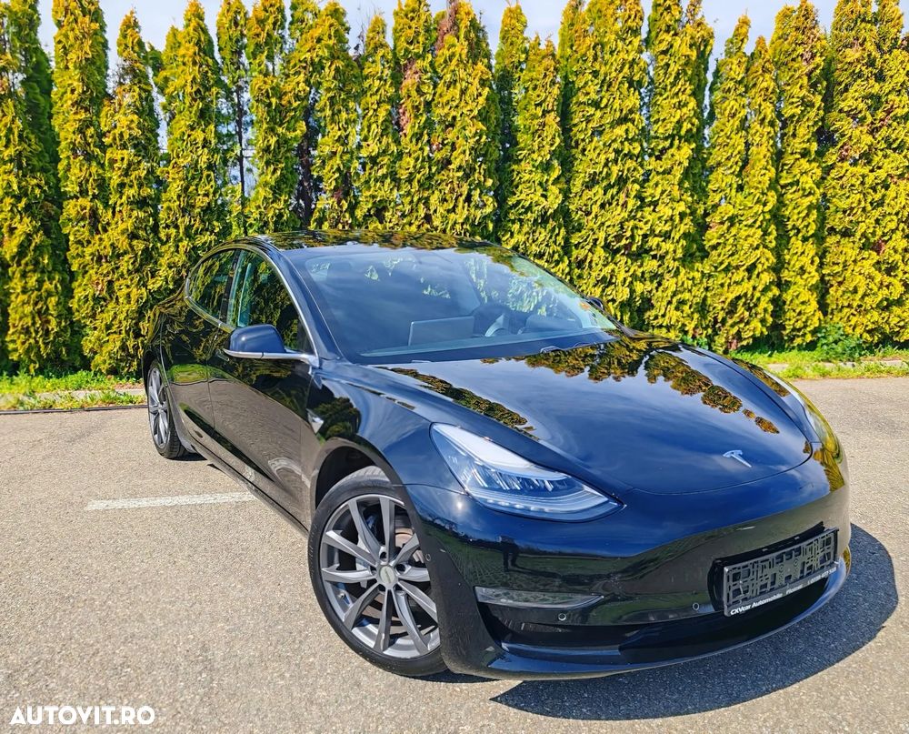 Tesla Model 3 - 2