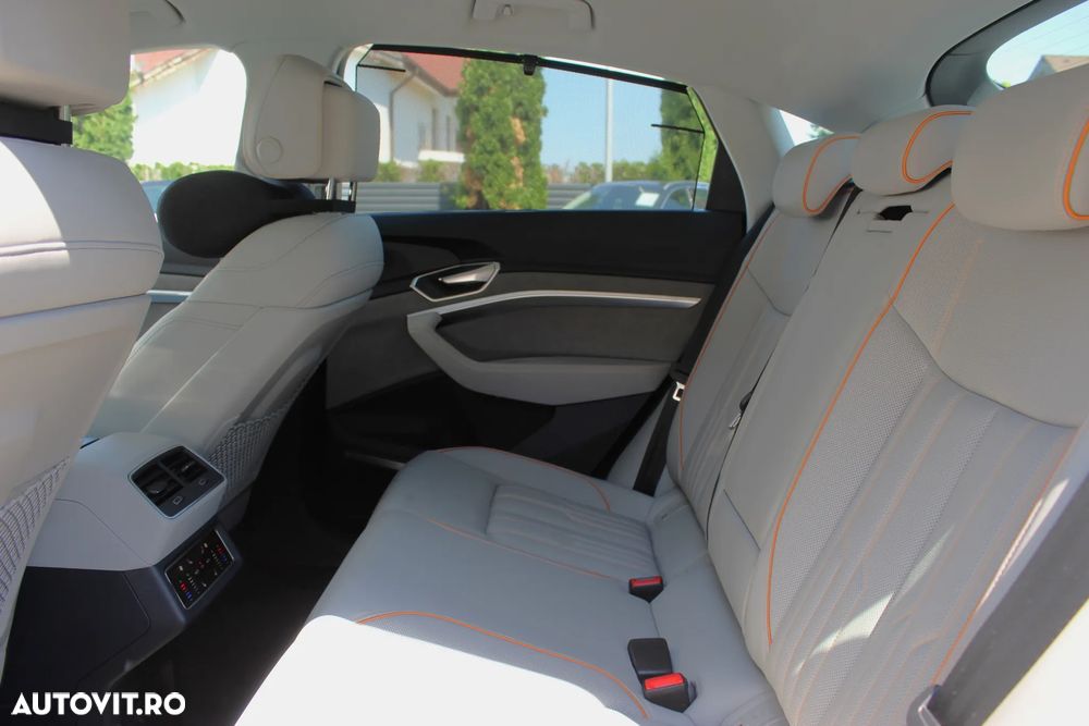 Audi Q8 Sportback e-tron 55 quattro Advanced - 15