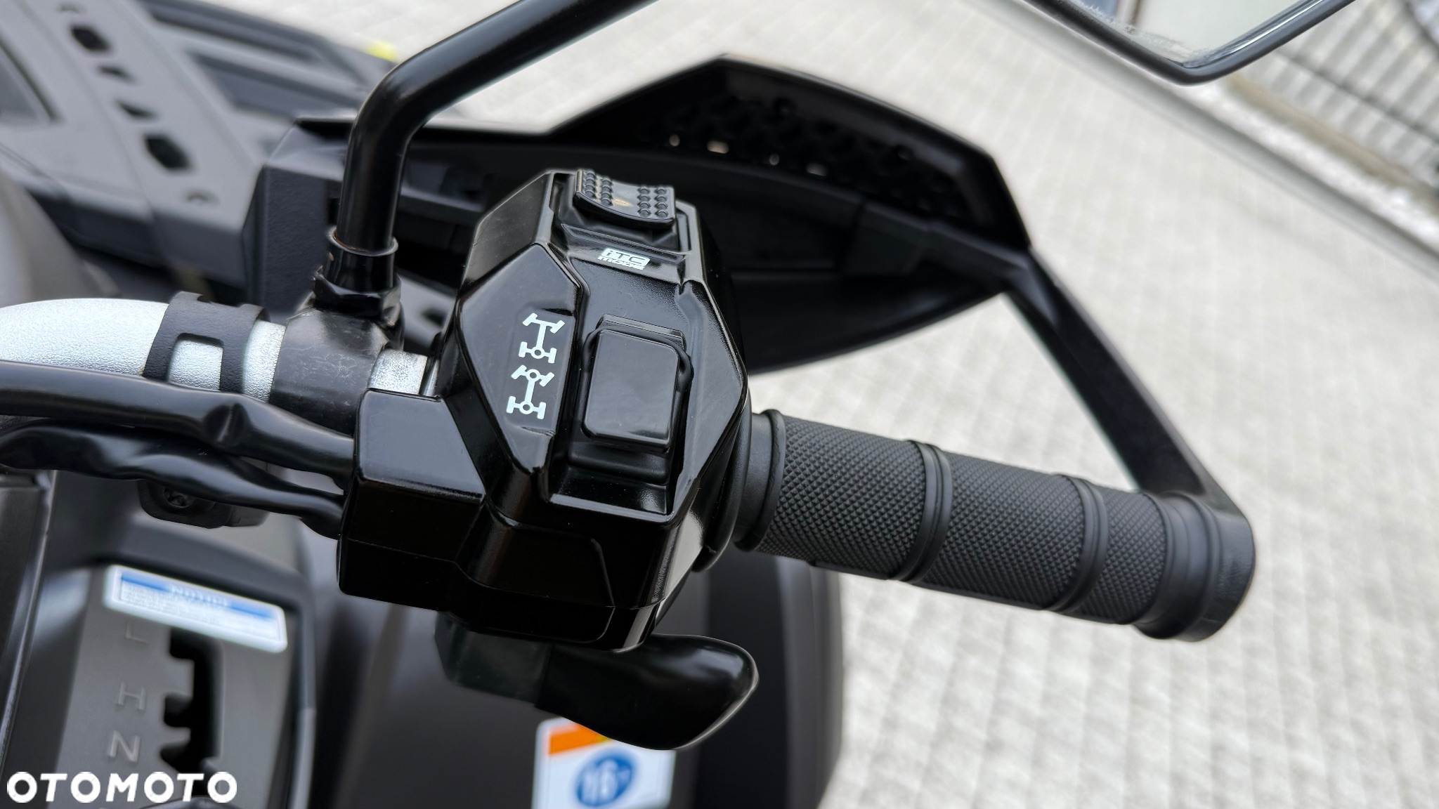 Can-Am Outlander Max - 24
