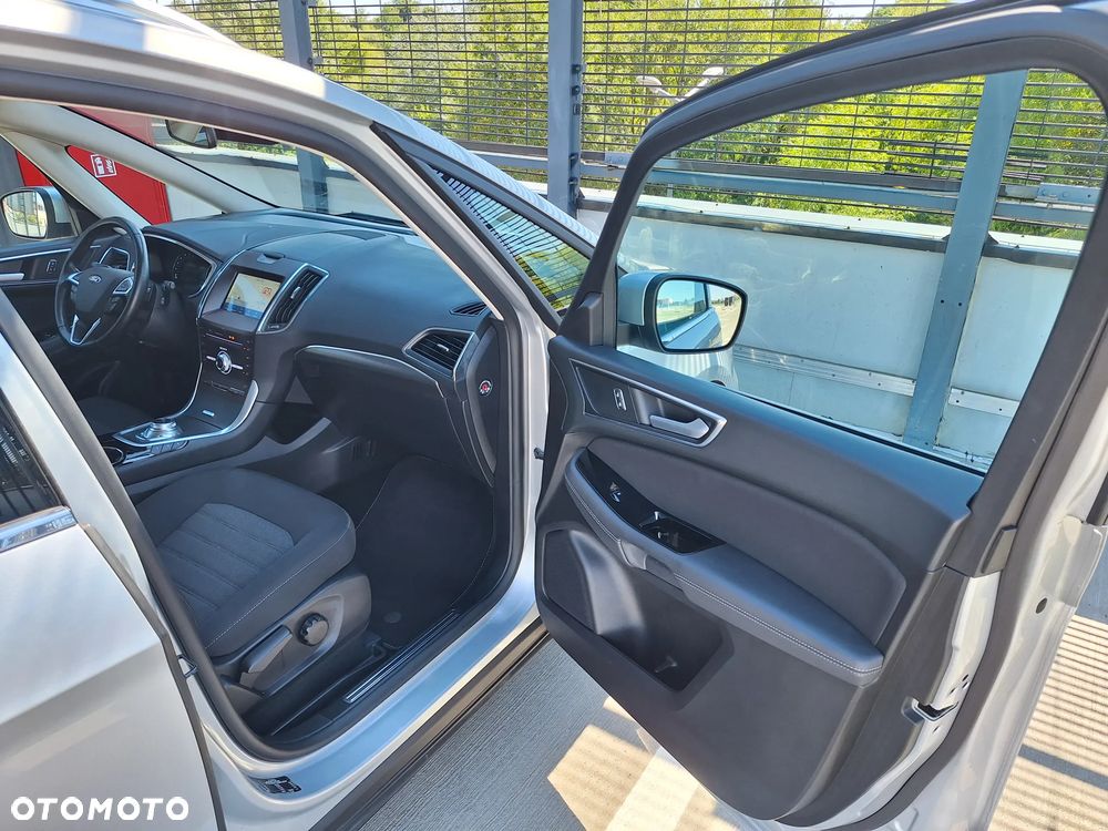 Ford Galaxy 2.0 EcoBlue Titanium - 26