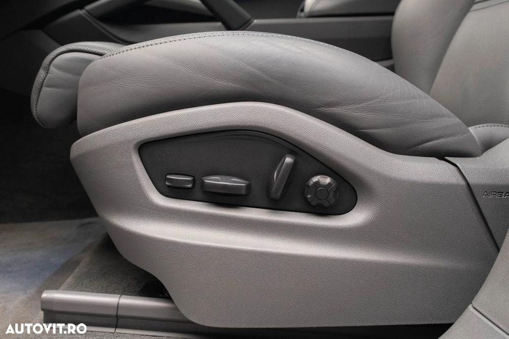 Porsche Cayenne - 14