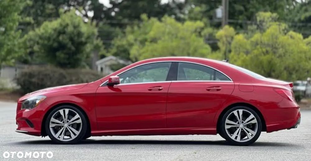 Mercedes-Benz CLA 250 4Matic 7G-DCT Sport - 8