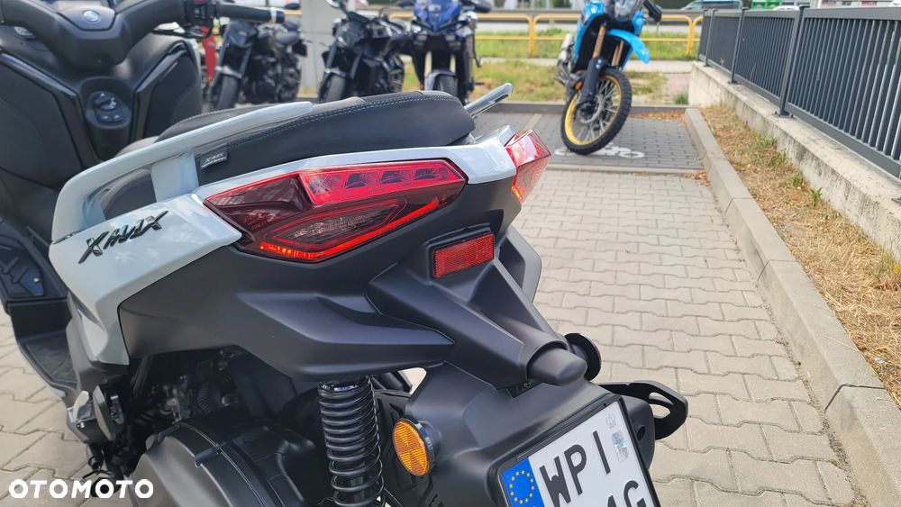 Yamaha X-max - 15