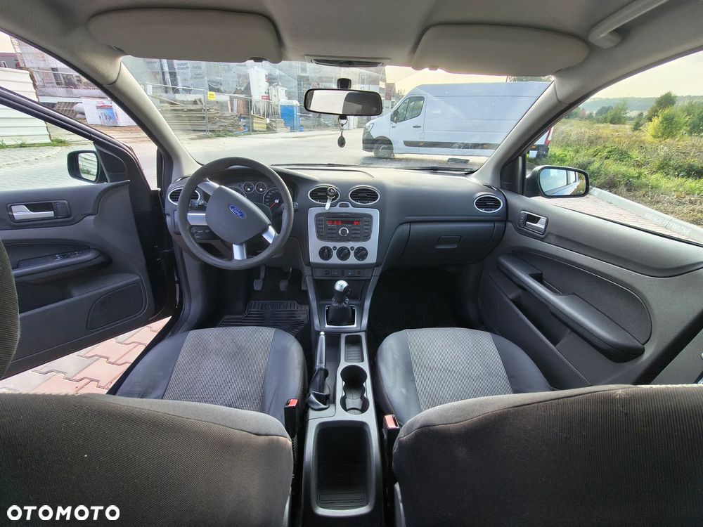 Ford Focus - 8