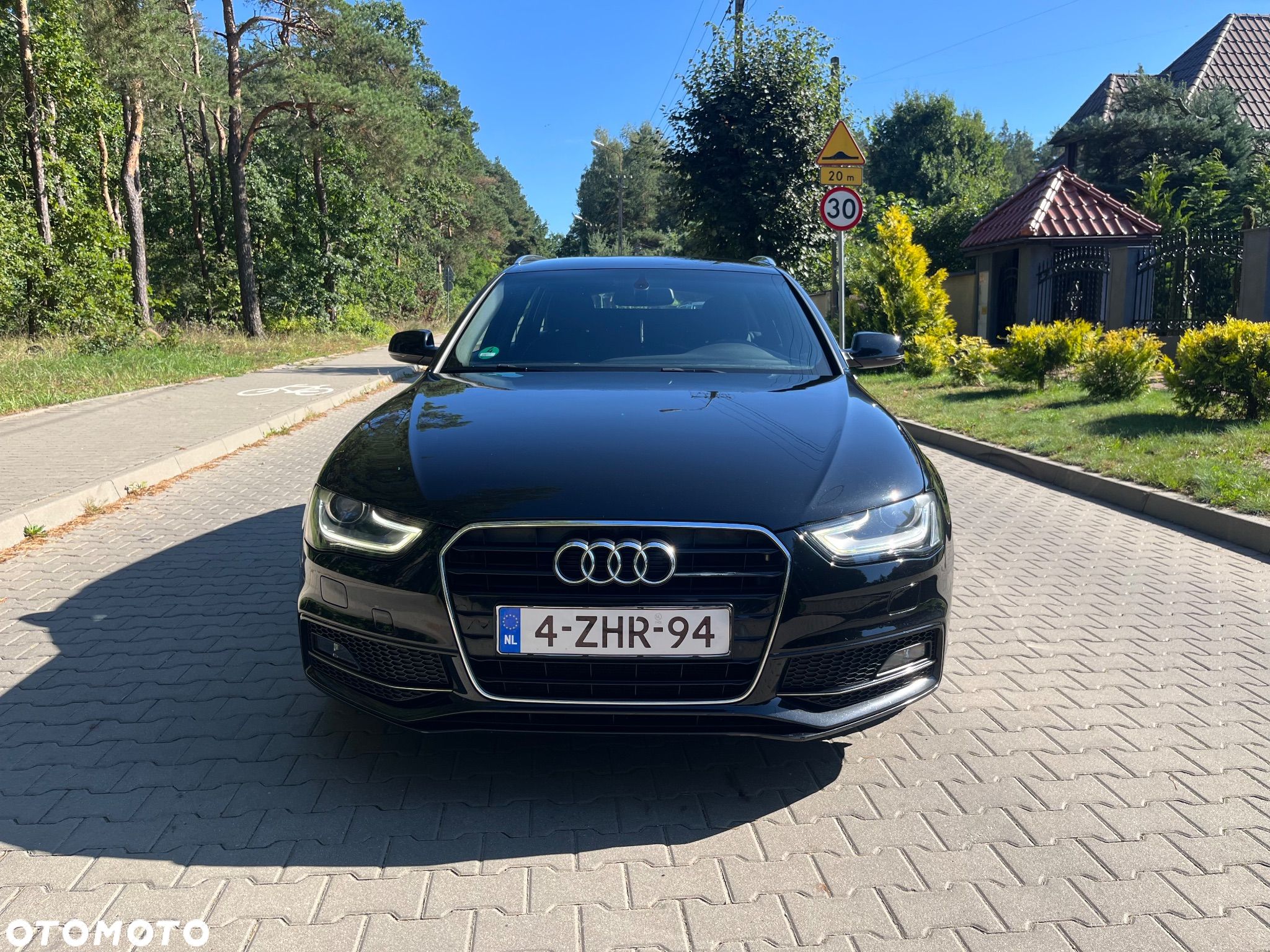 Audi A4 - 1