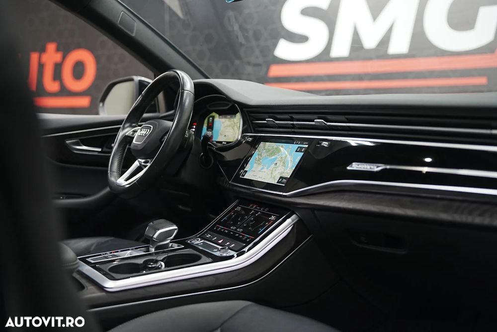 Audi Q8 SUV TFSI quattro 250 kW tiptronic S line business - 25