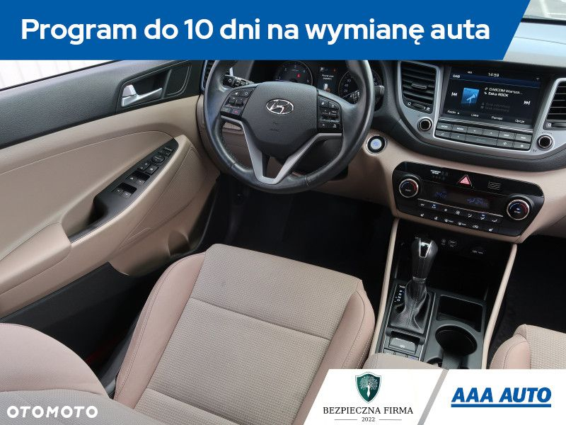 Hyundai Tucson - 8