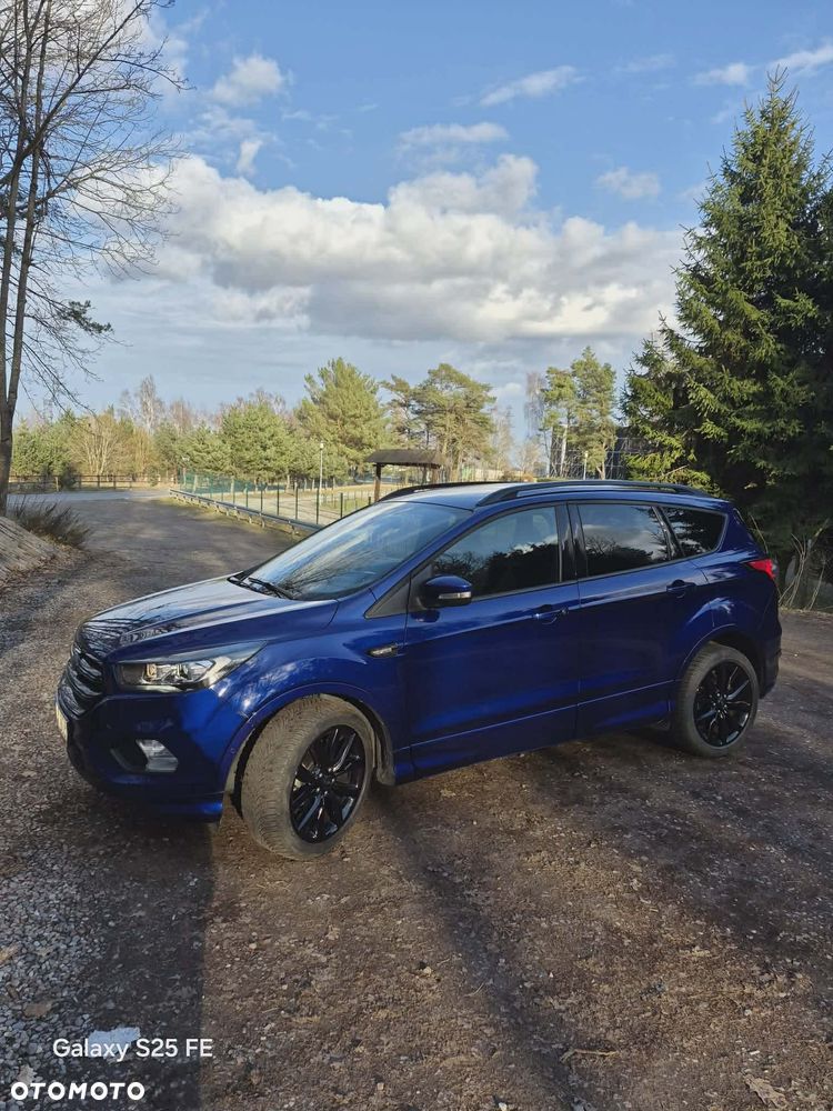 Ford Kuga - 1