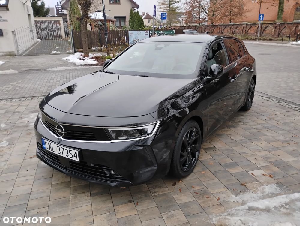 Opel Astra 1.2 Turbo Start/Stop Business Edition - 2