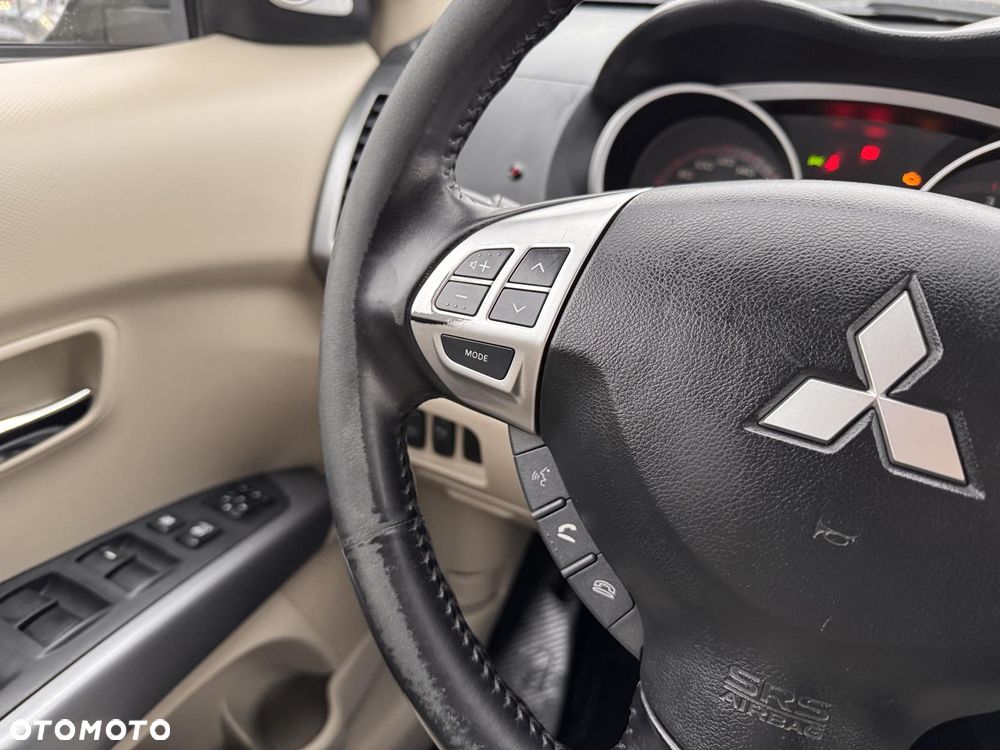Mitsubishi Outlander 2.0 DID Instyle - 20