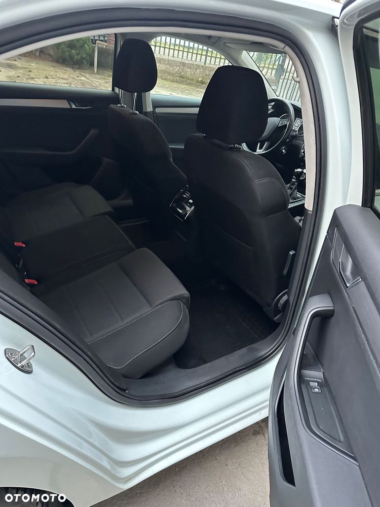 Skoda Superb 1.8 TSI Active - 13