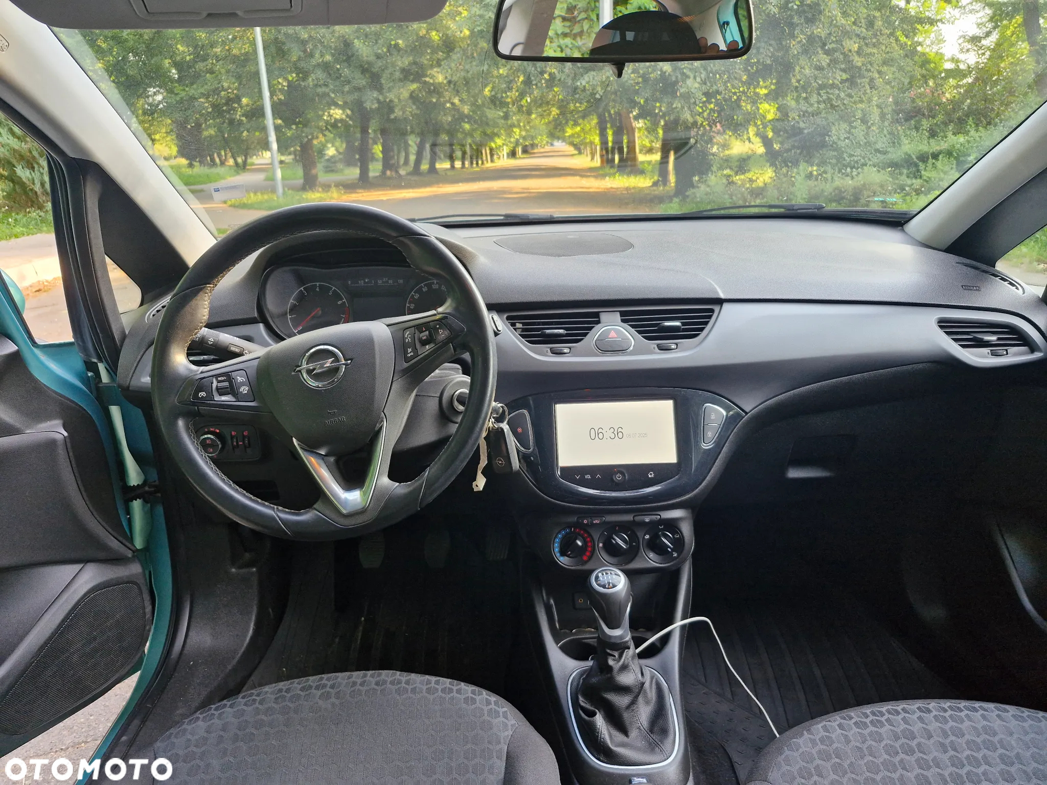 Opel Corsa 1.4 16V Active - 14
